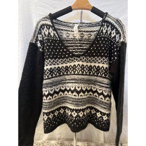 Aeropostale women's sweater, size XL